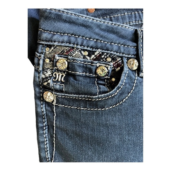 Miss Me Midrise Easy Skinny size 26, embellished jeans - Picture 5 of 9